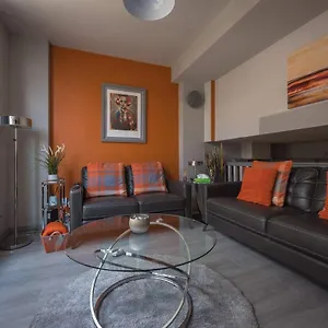 City Centre Penthouse With Parking And Balcony Belfast