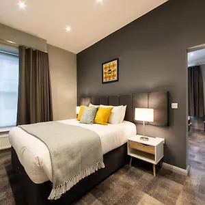 The Spires Serviced , Cardiff Regno Unito