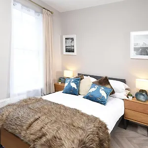 Ocho Homes By Eight Continents Affittacamere