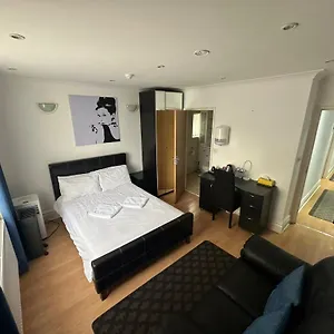 3 Luxury En-suite Bedrooms , Cardiff Regno Unito