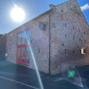 https://c-farmhouse-accommodation.yorkshirehotels.net