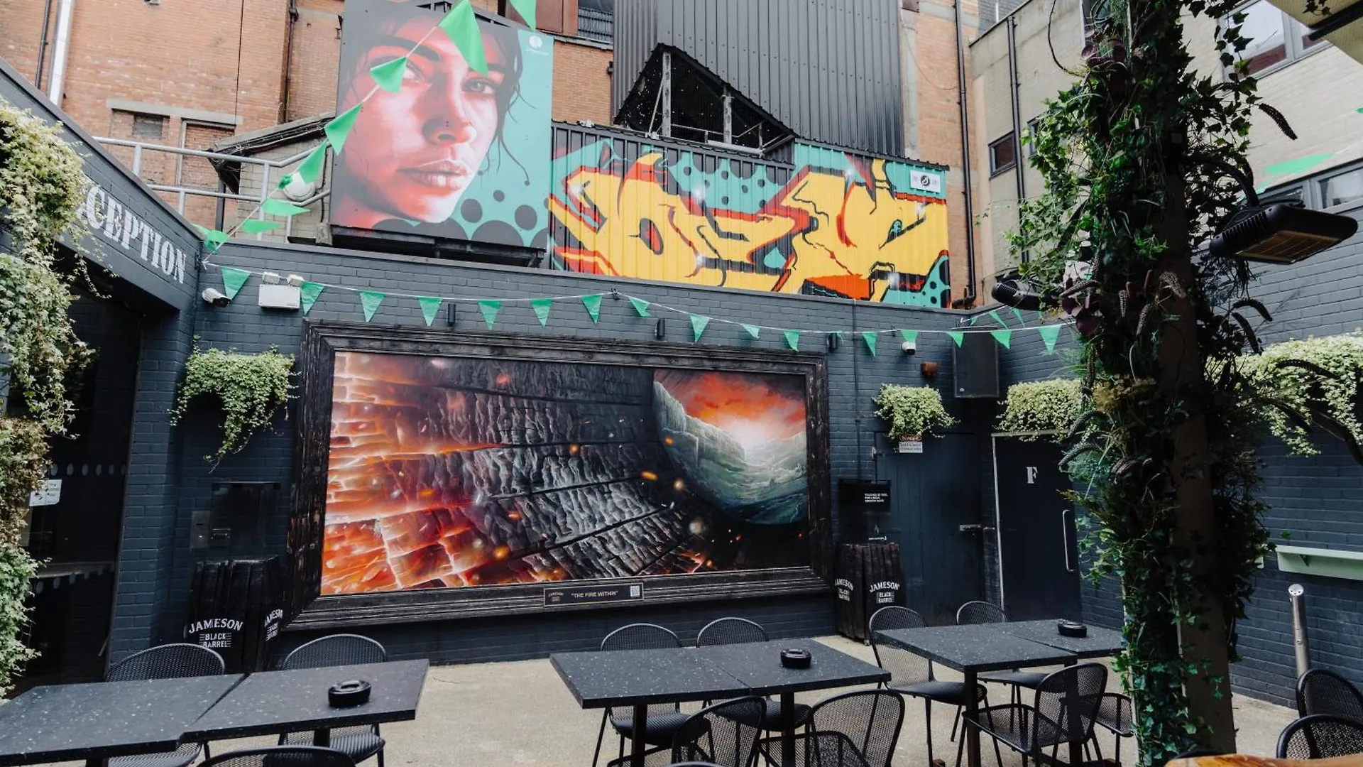 Bullitt Hotel Belfast 4*,